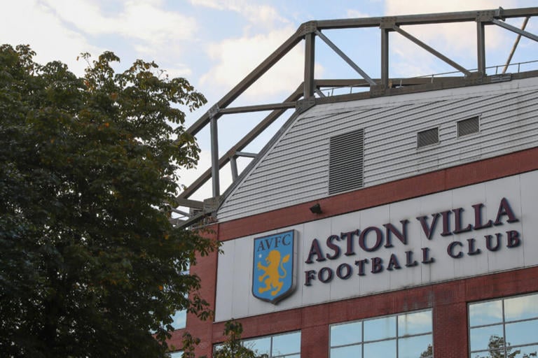 Aston Villa Target Garnacho, the ‘Cristiano Ronaldo Regen’, Amid Chelsea Interest