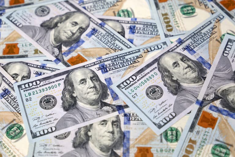 Dollar 12 500 so‘mga tushdi