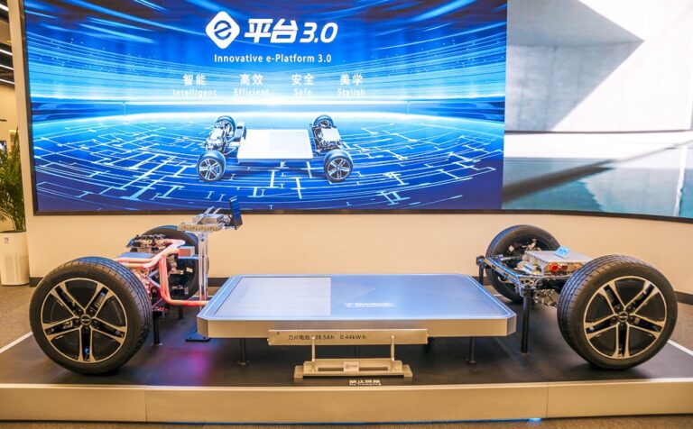 BYD представила аккумулятор Blade Gen 2, заряжающийся за 15 минут