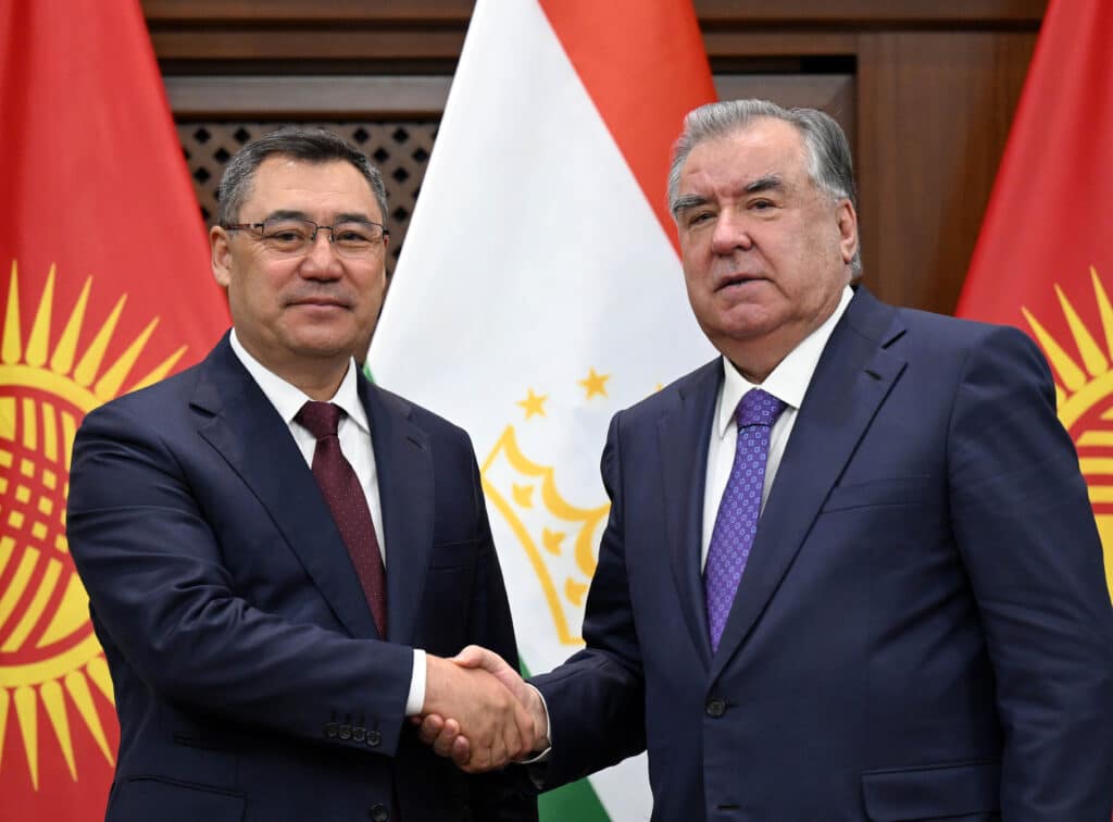 Sadyr Japarov, Emomali Rahmon, border deal