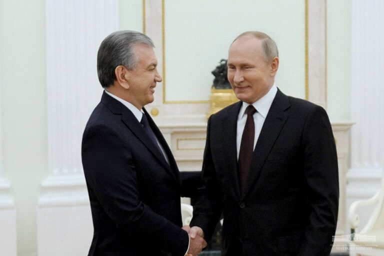 Mirziyoyev and Putin Discuss Deeper Strategic Ties