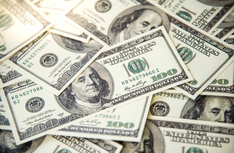 Uzbek Soum Remains Stable Against Major Currencies