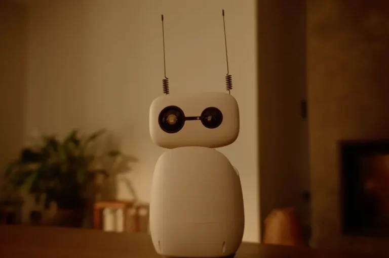 Hugging Face Reachy Mini robotlari savdosi boshlandi — narx