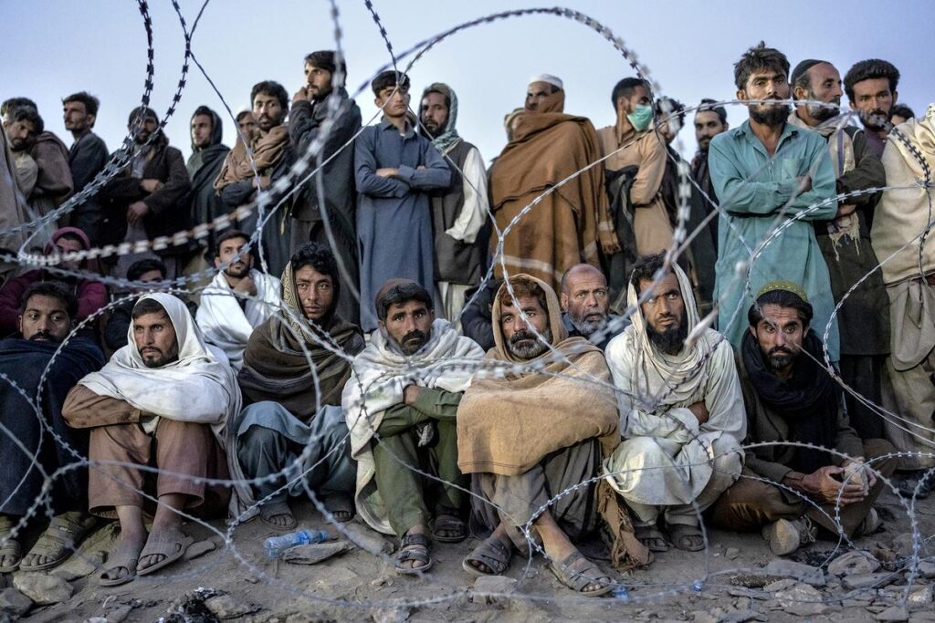 Kabul Responds as Iran Expels Over 700,000 Afghans in a Month