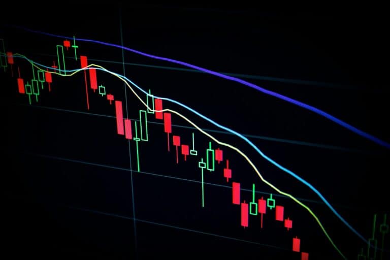 Инвестфонд Узбекистана планирует листинг в Ташкенте и Лондоне — Bloomberg