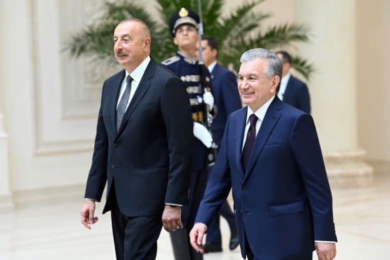 President Mirziyoyev Begins State Visit to Azerbaijan