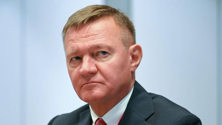Что известно о самоубийстве экс-министра транспорта РФ Романа Старовойта