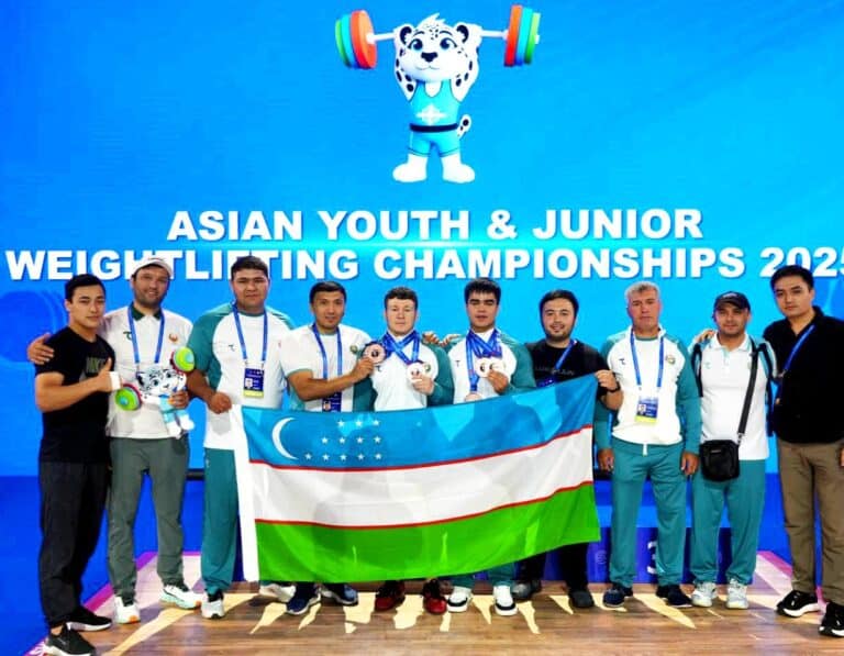 Узбекские тяжелоатлеты взяли девять медалей на юниорском чемпионате Азии