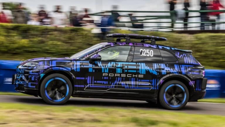 Porsche yangi Cayenne Electric modelining ilk suratlarini namoyish etdi
