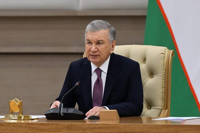 Мирзиёев: в Узбекистане запустят нацпрограмму «Безопасная дорога»