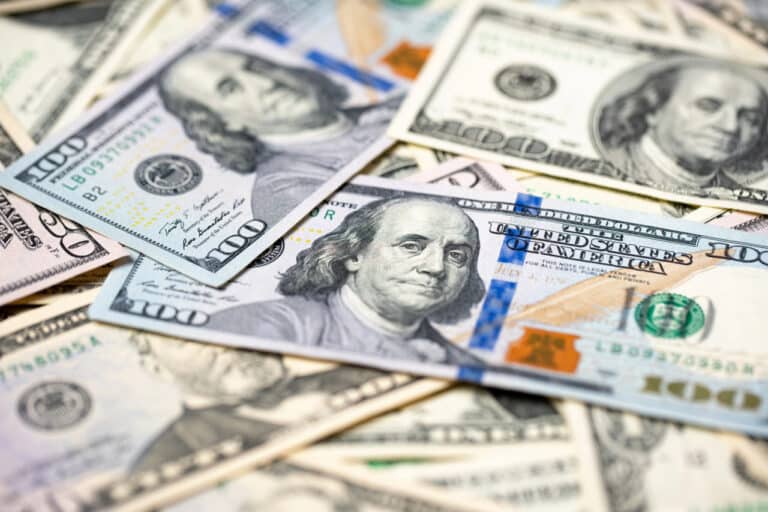 O‘tgan haftada dollar qanchaga pasaydi