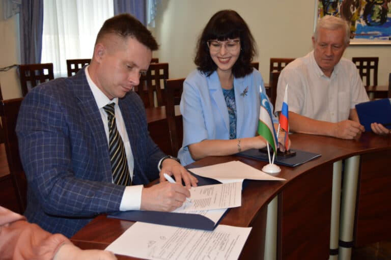 Центр русского языка появится в каршинском вузе