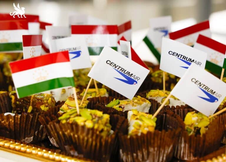 Centrum Air выполнила первый рейс из Самарканда в Душанбе