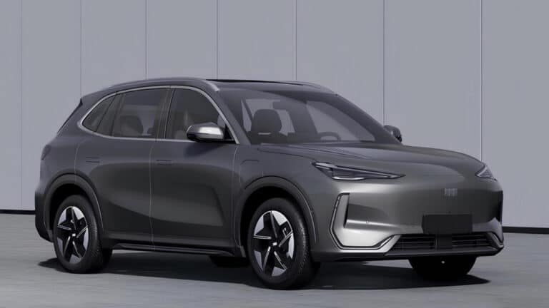 Yangilangan Geely EX5 elektromobili qachon sotuvga chiqadi