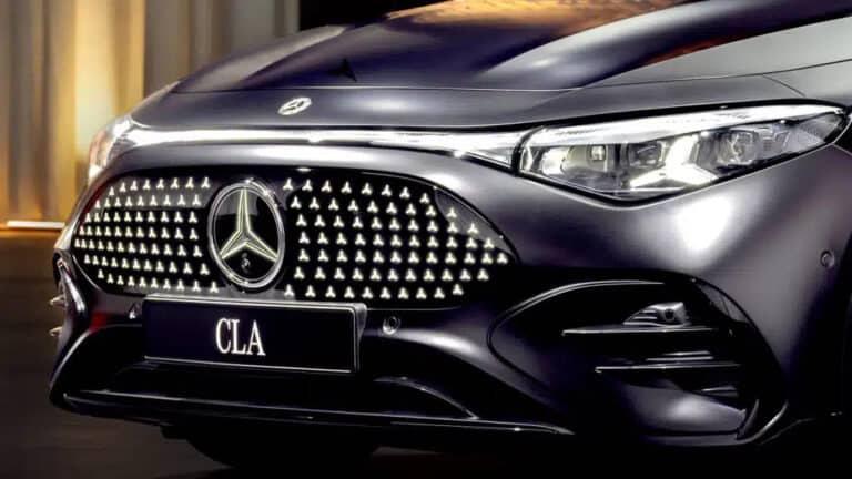 Mercedes-Benz xavfsiz ishlash tizimini joriy qildi