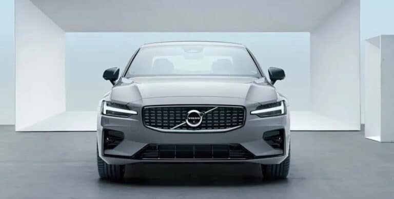 Volvo S60 2026 avtomobili taqdim etildi — foto