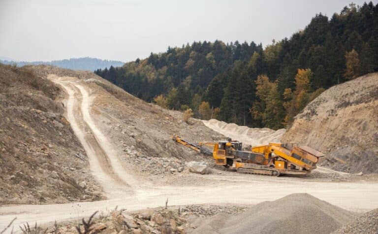 Сингапурская компания купит узбекскую Multinational Mine Group