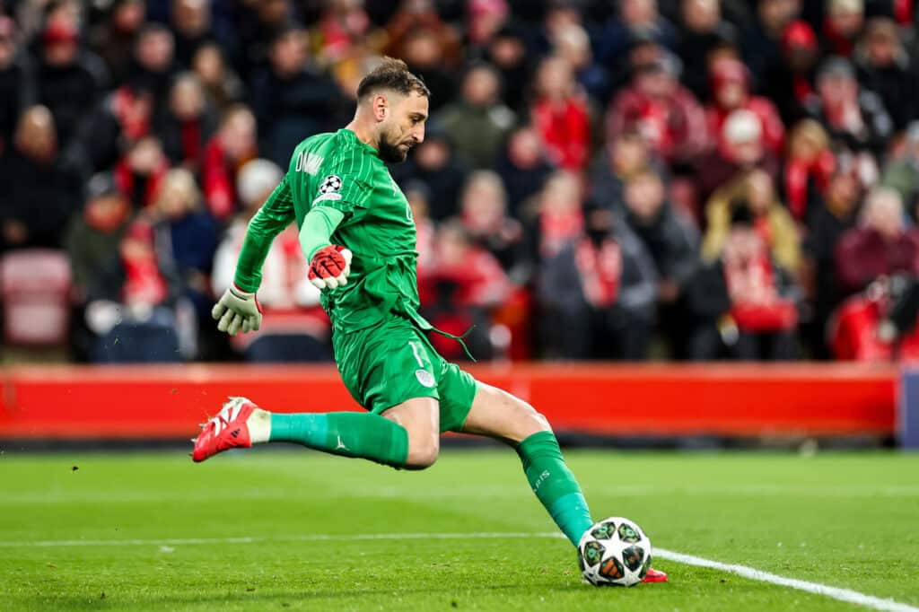 Gianluigi Donnarumma of Paris Saint-Germain takes a goal kick during the UEFA Champions League Last 16 match Liverpool vs Paris Saint-Germain at Anfield, Liverpool, United Kingdom, 11th March 2025

(Photo by Mark Cosgrove/News Images)