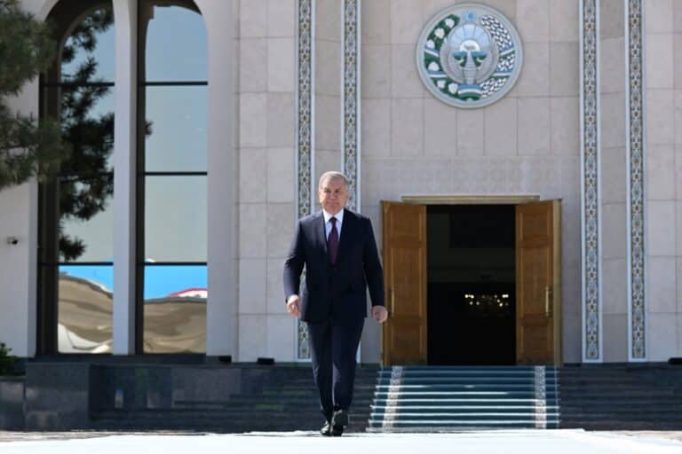 Shavkat Mirziyoyev Turkmanistonga jo‘nab ketdi