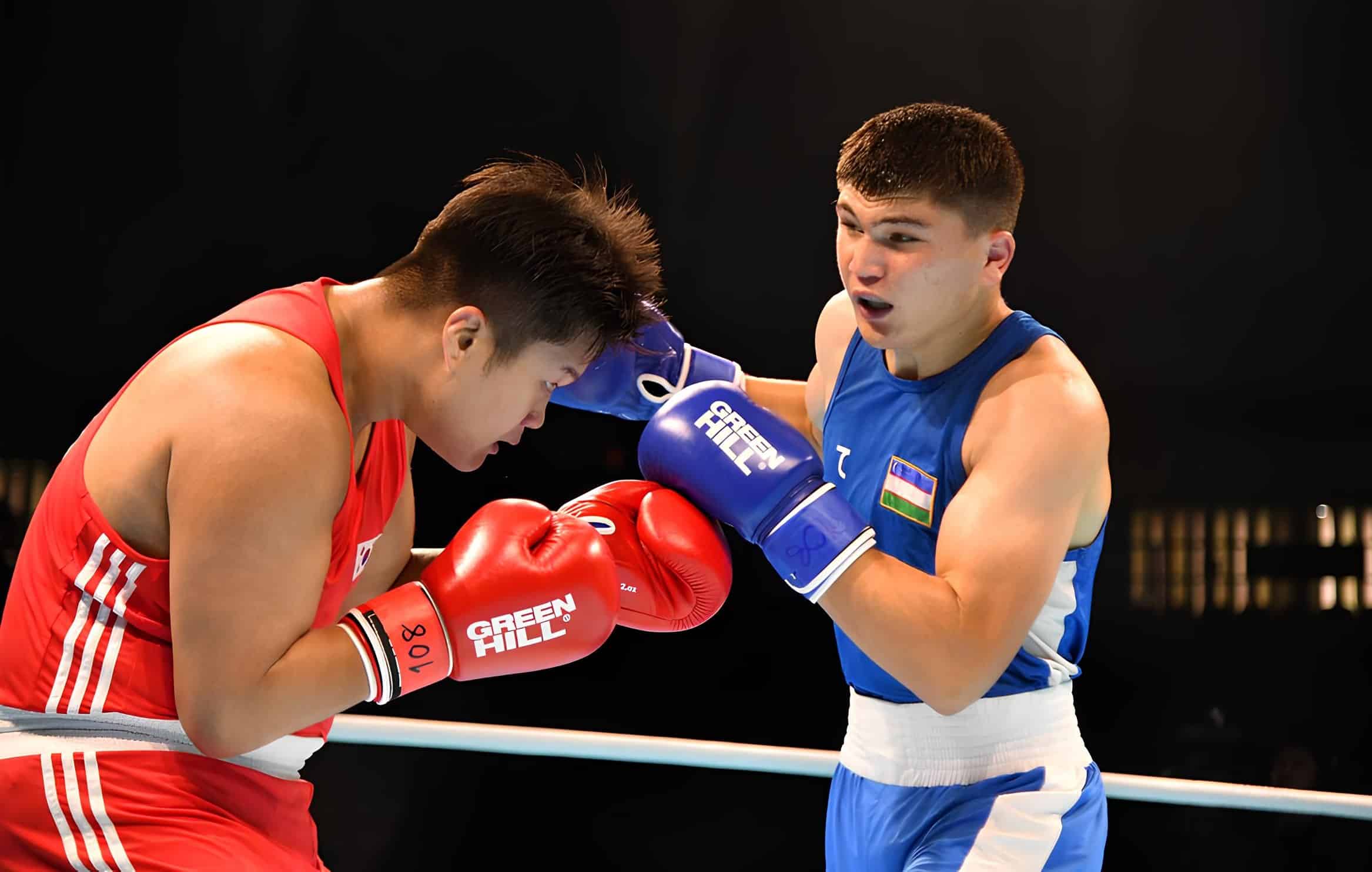 Узбекский боксер на молодежном Чемпионате Азии