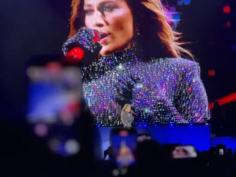 Jennifer Lopez Concert in Tashkent Brings Record $3.4 Mln to Uzbekistan’s Budget