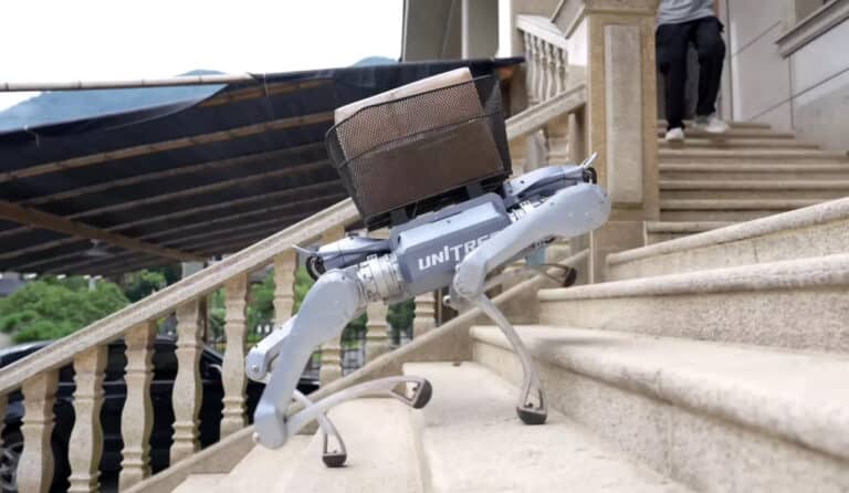 Xitoyda 100 kilogrammgacha yuk ko‘tara oladigan robot it taqdim etildi