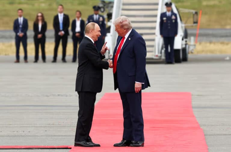 “Russia Is a Very Big Power, and They’re Not”: Trump Comments on Ukraine After Putin Talks