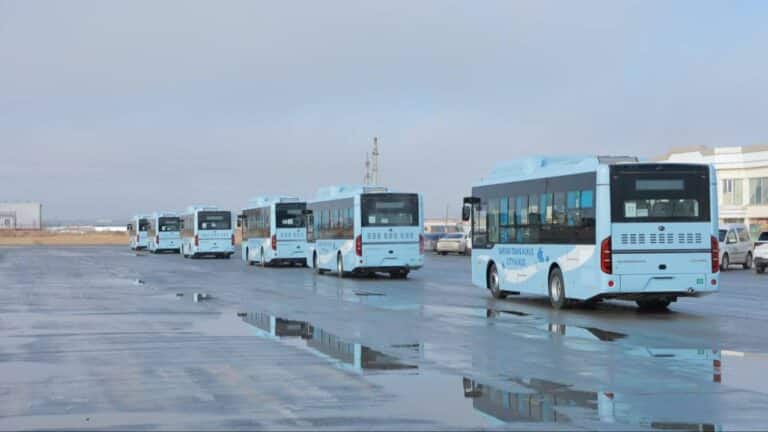 Qoraqalpog‘istonda jamoat transporti uchun yo‘l haqi oshirildi