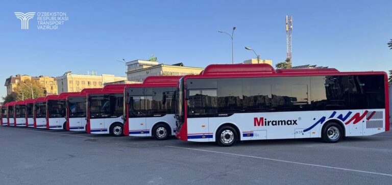 Buxoroga 12 ta yangi Yutong avtobuslari olib kelindi