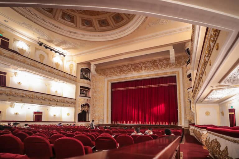 Mustaqillik bayrami arafasida teatrlarda “Ochiq eshiklar kuni” bo‘lib o‘tadi