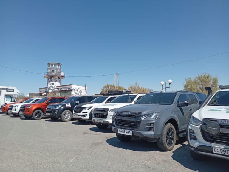 Independence Day Expedition: 34 Off-Road Vehicles Journey from Tashkent to the Aralkum