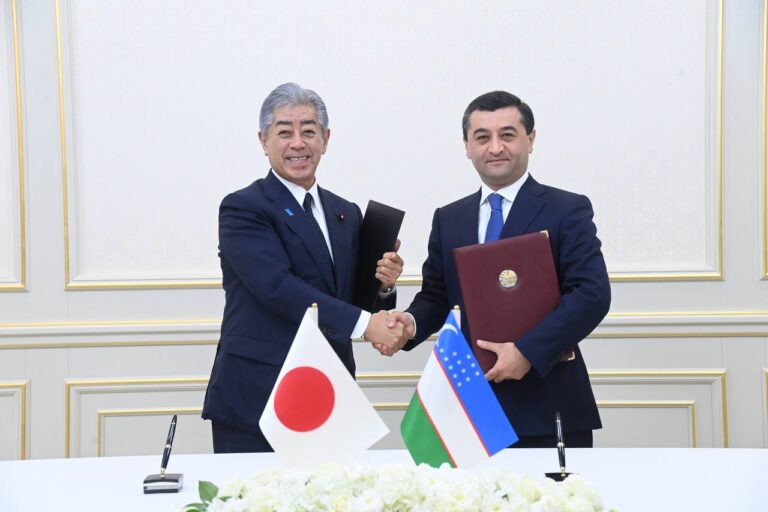 Japan and Uzbekistan Hold First Strategic Dialogue Between Foreign Ministers