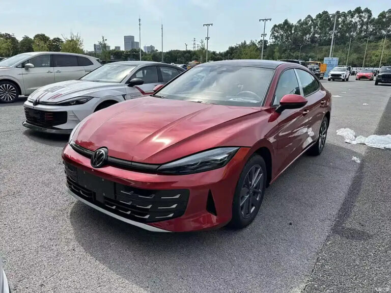 Volkswagen Lamando L 2025 avtomobili taqdim etildi