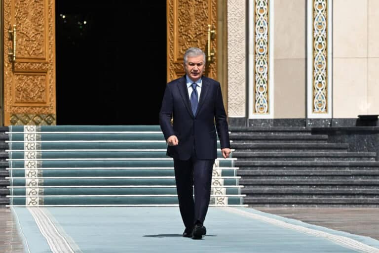 Shavkat Mirziyoyev Pekinga rasmiy tashrif bilan jo‘nab ketdi