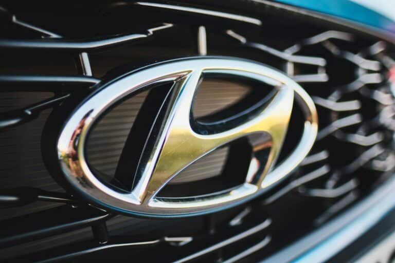 Hyundai продала 335 тыс. автомобилей в июле