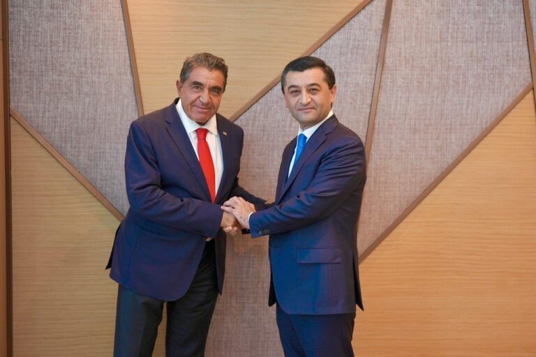 Uzbek FM, US Envoy Discuss Expanding Cultural and Economic Cooperation