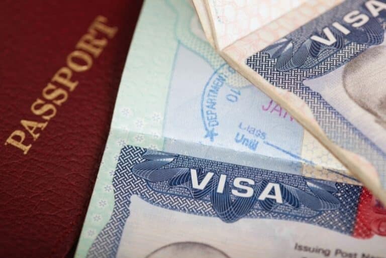 O‘zbekiston va Bahrayn o‘rtasida diplomatik pasport egalariga viza talabi bekor qilindi
