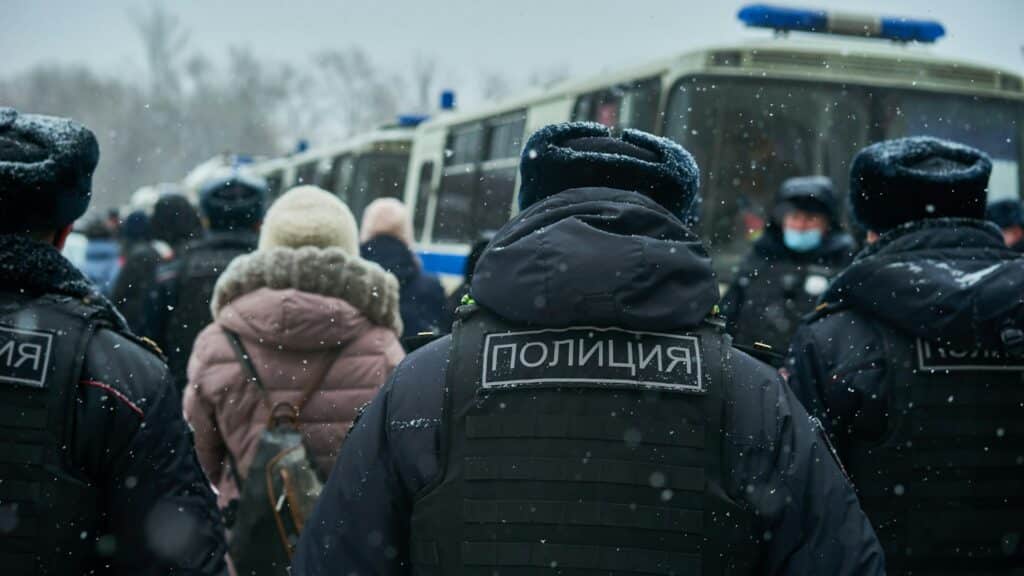 Мигранты в России