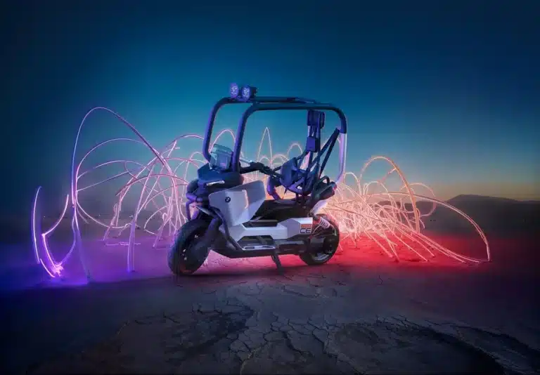 BMW Vision CE elektromotosikl konseptini taqdim etdi — foto