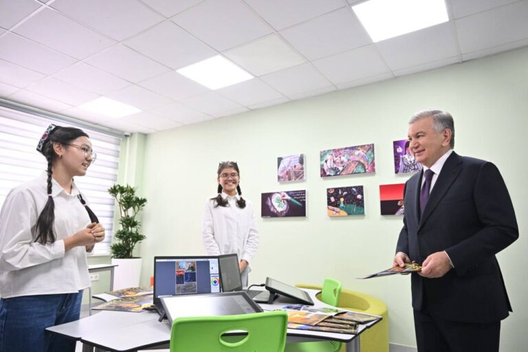 Shavkat Mirziyoyev Bo‘stonliqdagi «Renessans» oromgohi faoliyati bilan tanishdi