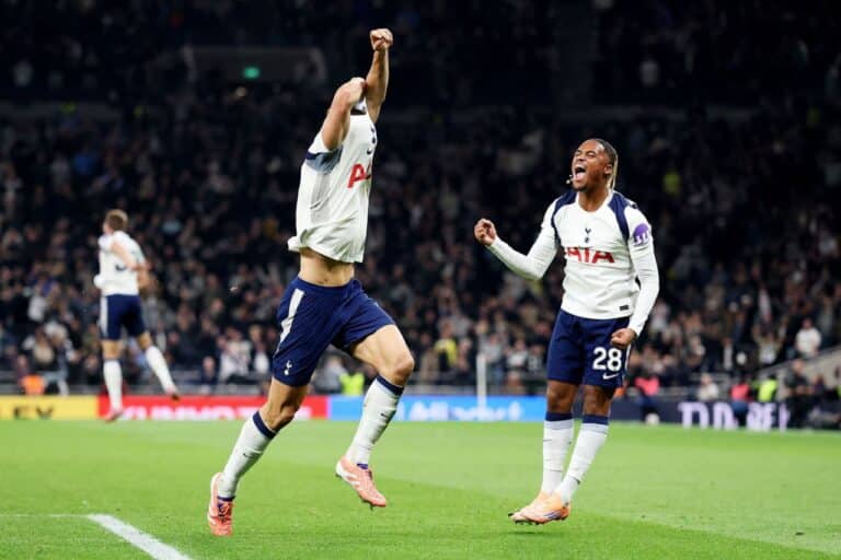 APL. «Tottenhem» soʻnggi daqiqalarda magʻlubiyatdan qutulib qoldi