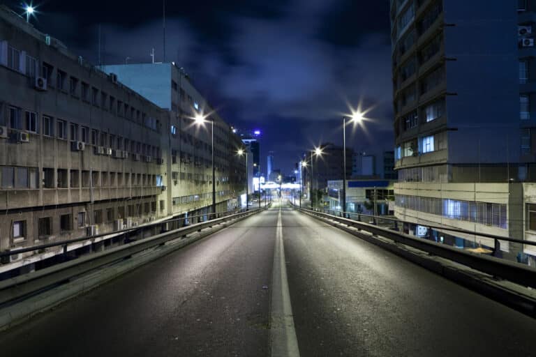 Tunda faoliyat ko‘rsatadigan ko‘chalarda tezlik 20 km/soatgacha cheklanishi mumkin