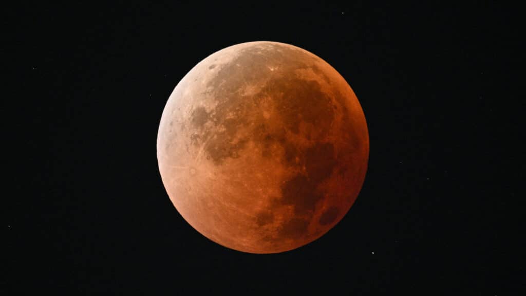 Lunar eclipse blood moon