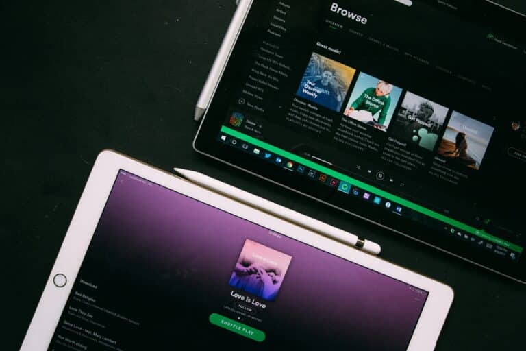 Пользователям Spotify стали доступны песни в высоком качестве