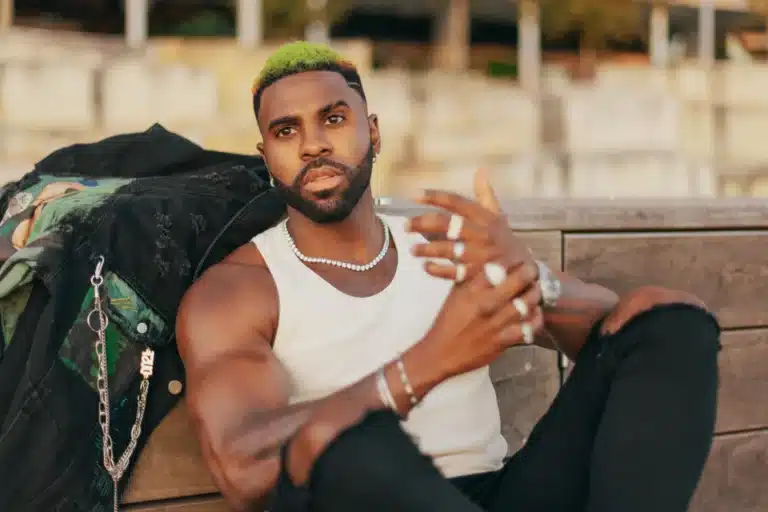 Jason Derulo Recreates Egor Kreed’s Famous Stage Act in St Petersburg