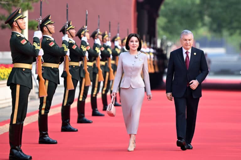 Prezident Pekindagi harbiy paradda ishtirok etdi — foto