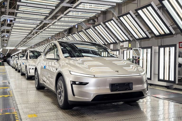 Tesla Model YL avtomobili Xitoy bozorida savdoga chiqdi