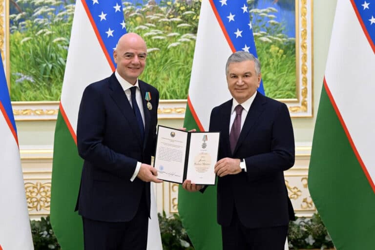 Prezident FIFA rahbarini «Do‘stlik» ordeni bilan taqdirladi