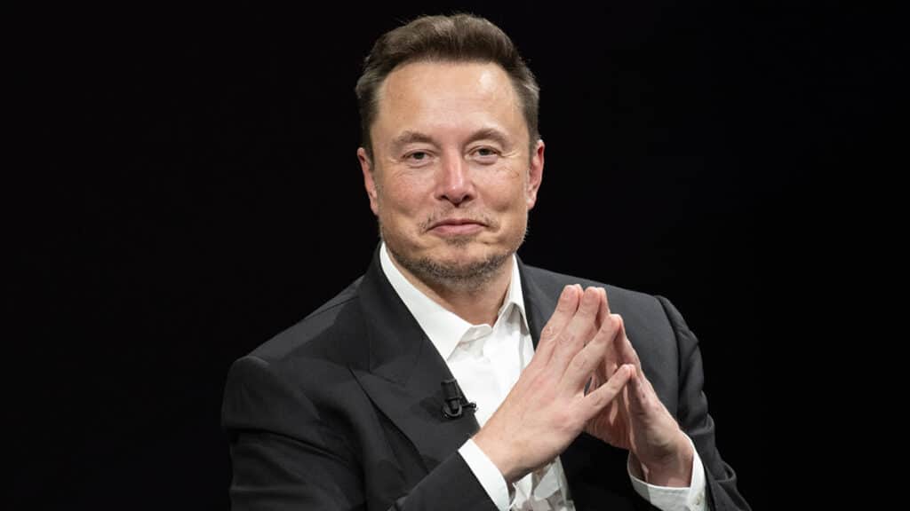 Ilon Mask Tesla’ning $1 milliardlik aksiyalarini sotib oldi