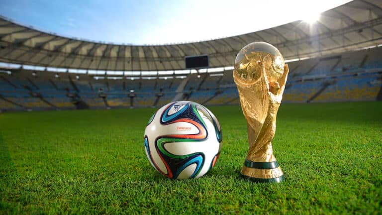 FIFA klublarga rekord darajadagi $355 million kompensatsiya to‘laydi